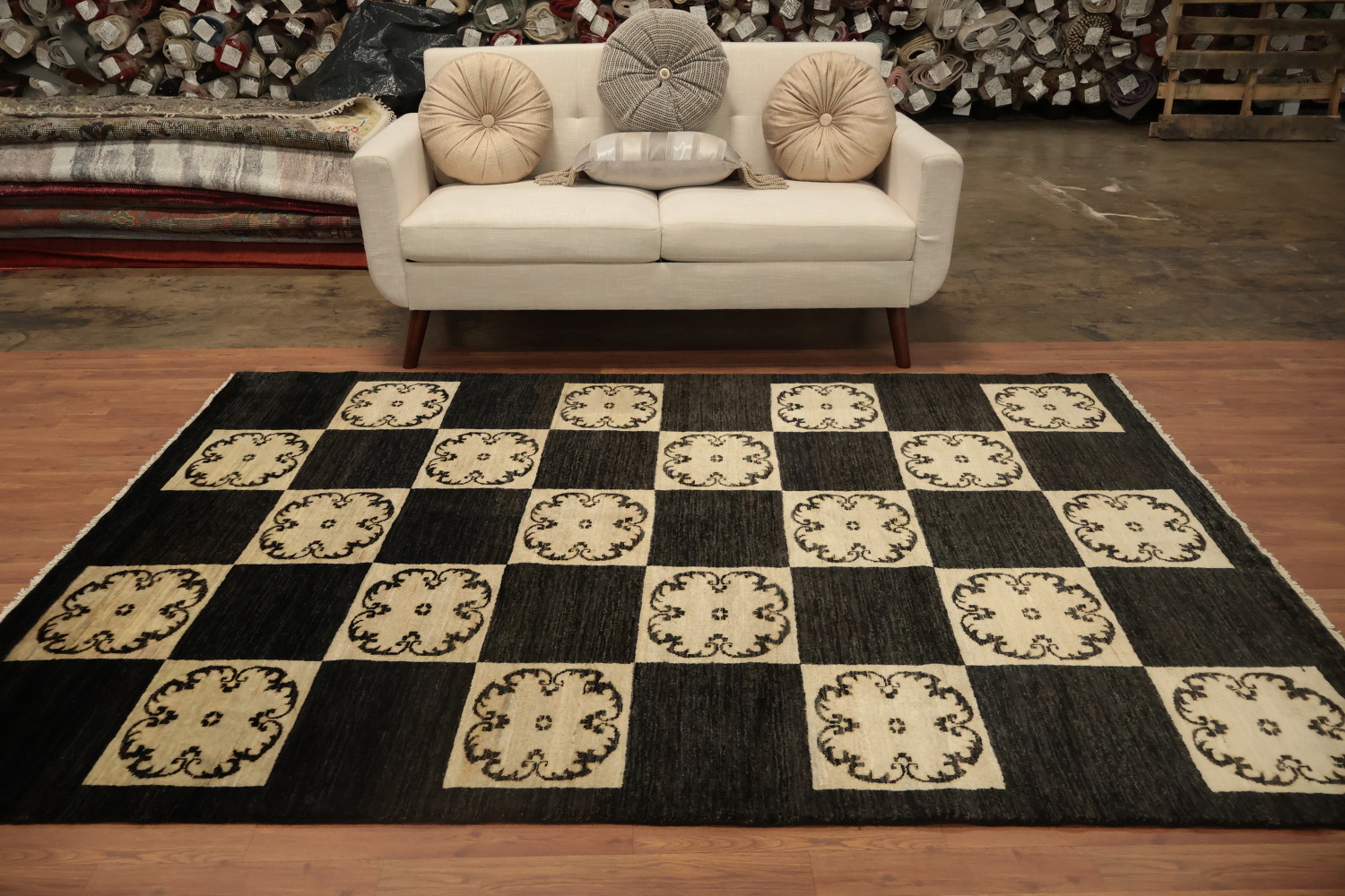 Modern black and Cream floral checkered rug for living rooms 6x8