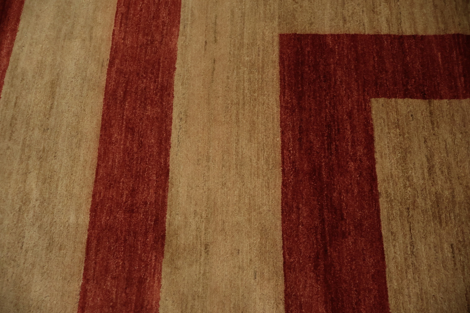 Geometric Gabbeh Vegetable Dye Area Rug 6x8 with Maze-like Design