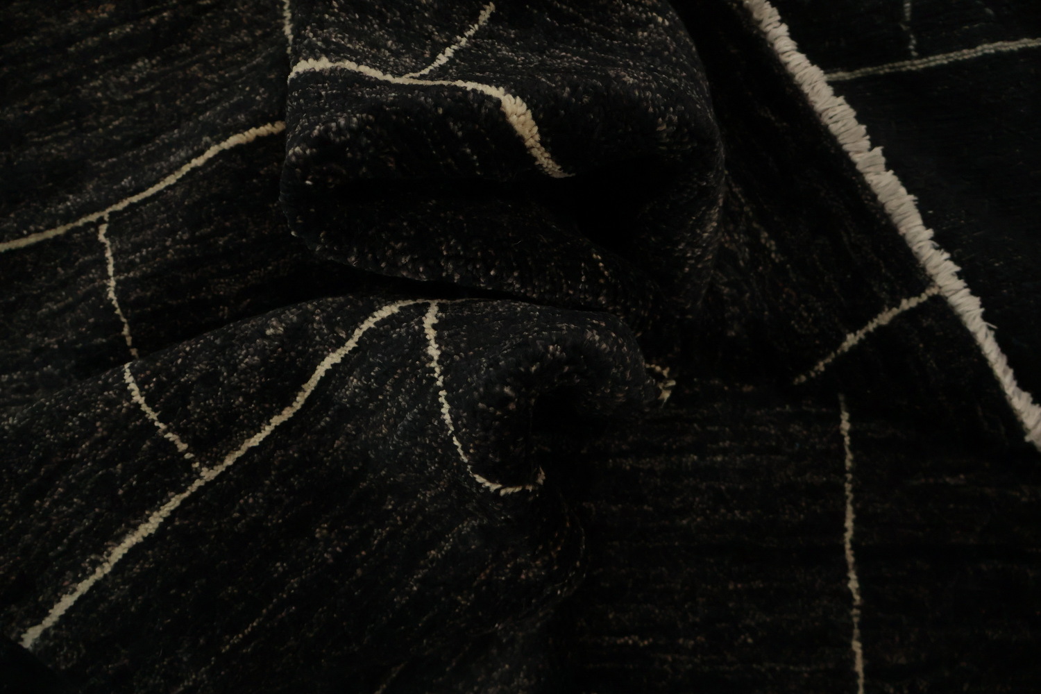 Dark Gabbeh Vegetable Dye Area Rug 6x9 for a Sleek and Stylish Floor Space