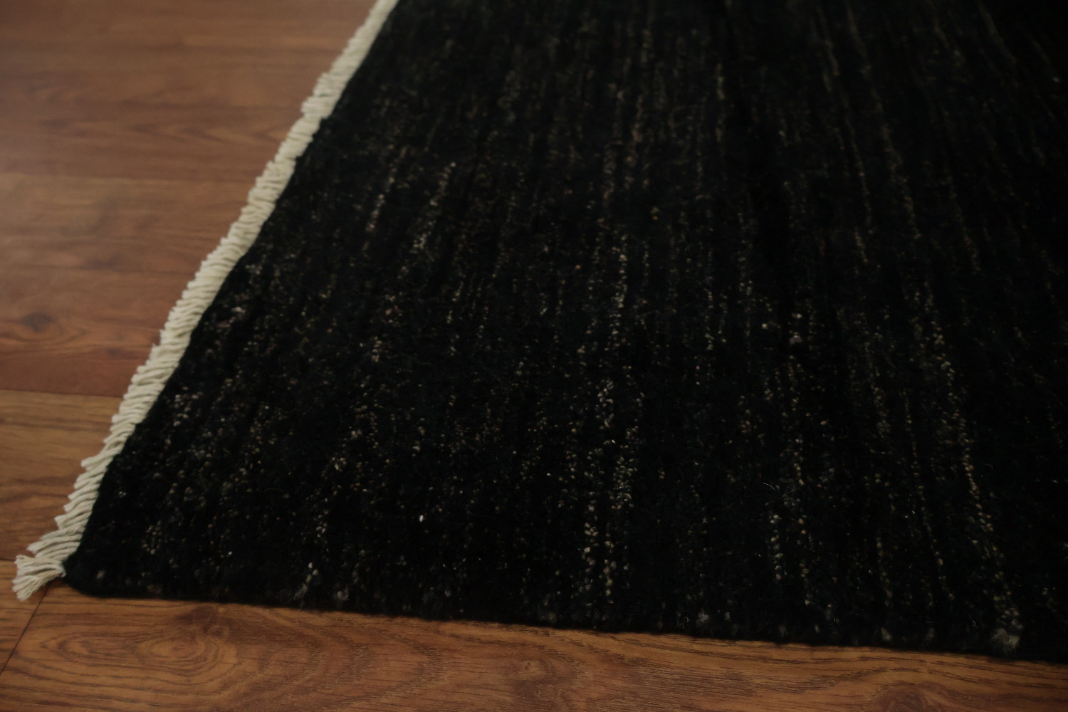 Bold Diamond Motif in Luxurious Black Gabbeh Area Rug 6x8