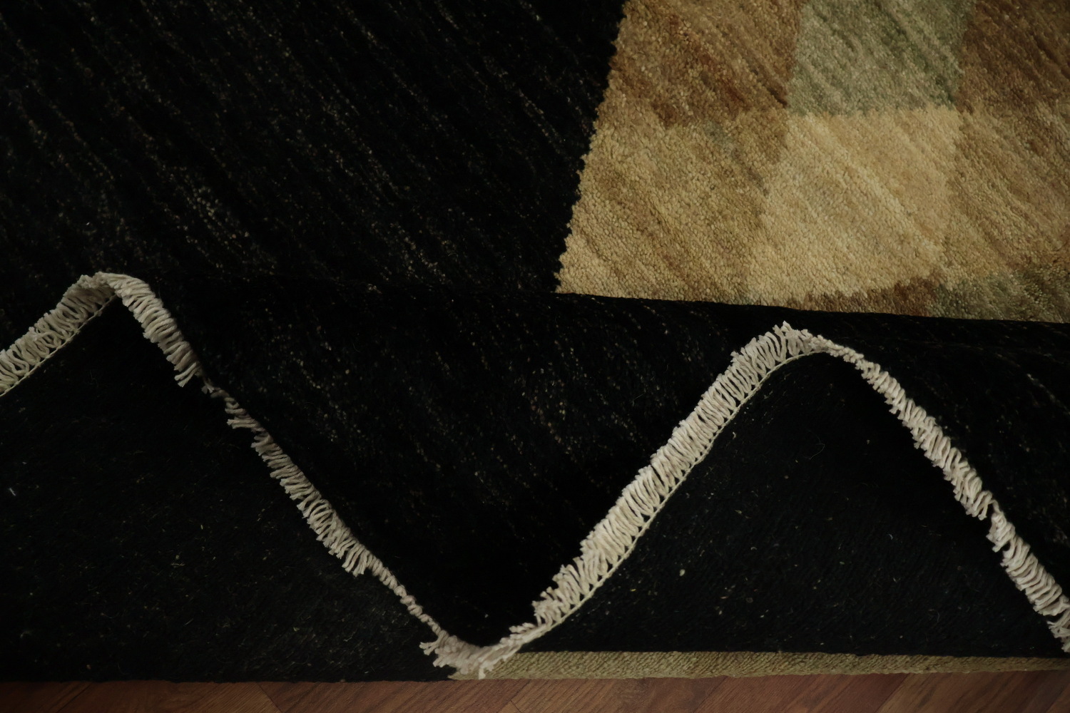 Bold Diamond Motif in Luxurious Black Gabbeh Area Rug 6x8