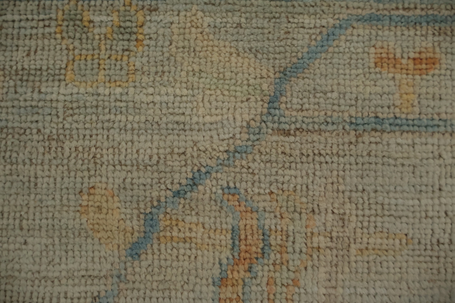 Traditional Style Oushak Area Rug 9x12 with a Harmony of Gentle Shades