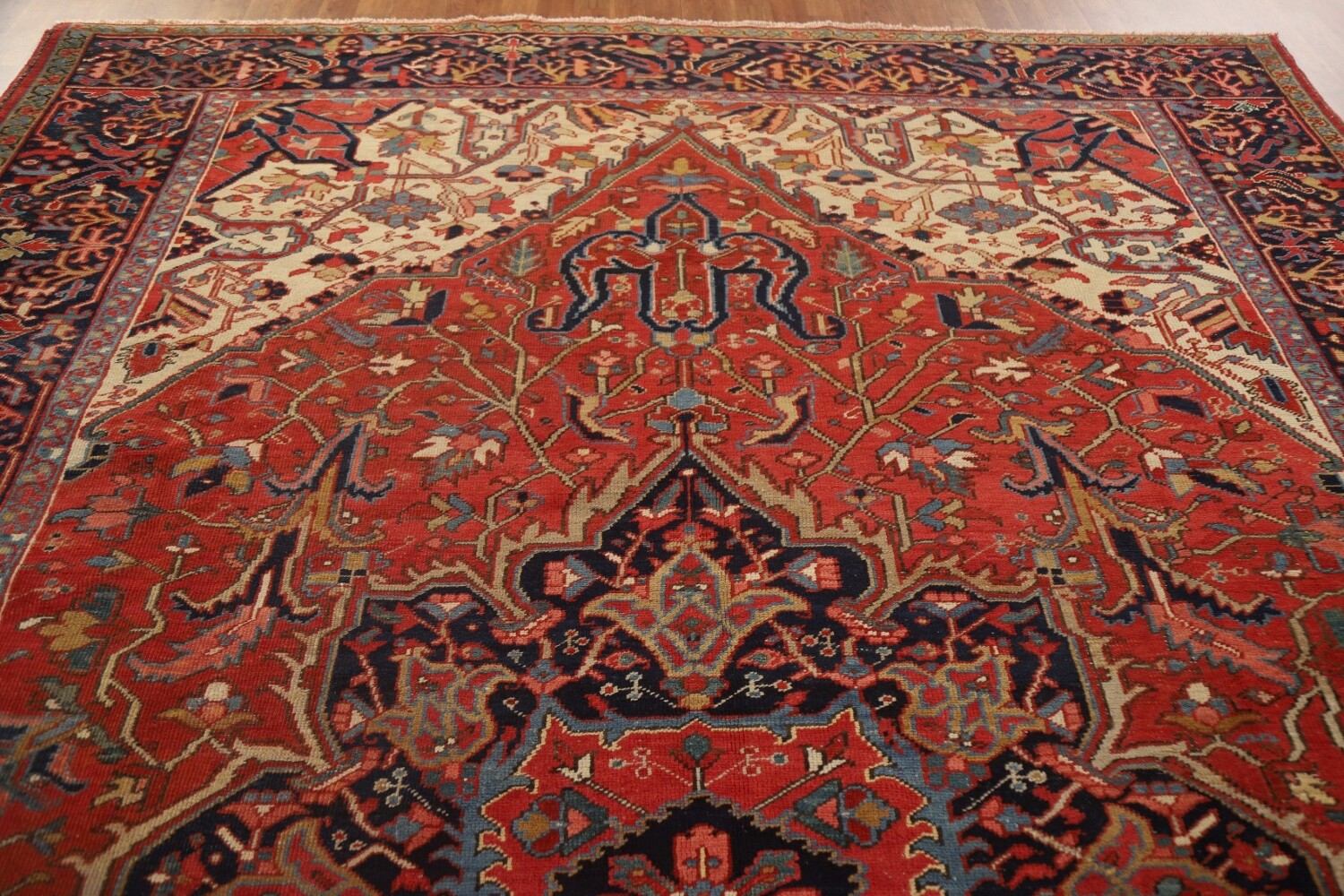 Pre-1900 Antique Vegetable Dye Heriz Serapi Persian Rug 9x14