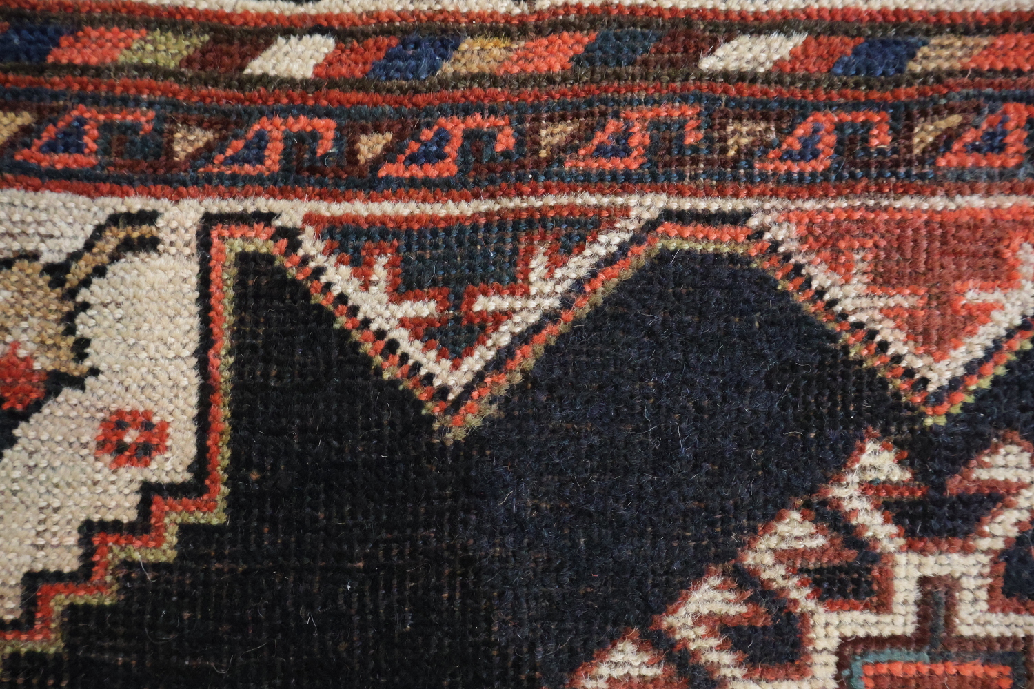 Pre-1900 Antique Vegetable Dye Ghashghaie Persian Area Rug 10x13