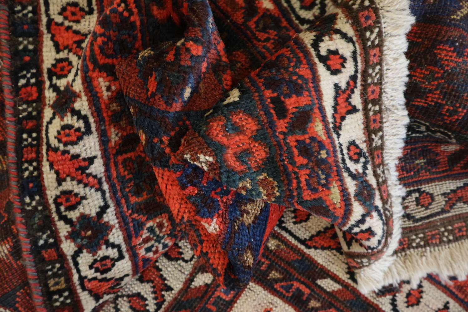 Pre-1900 Antique Vegetable Dye Ghashghaie Persian Area Rug 10x13