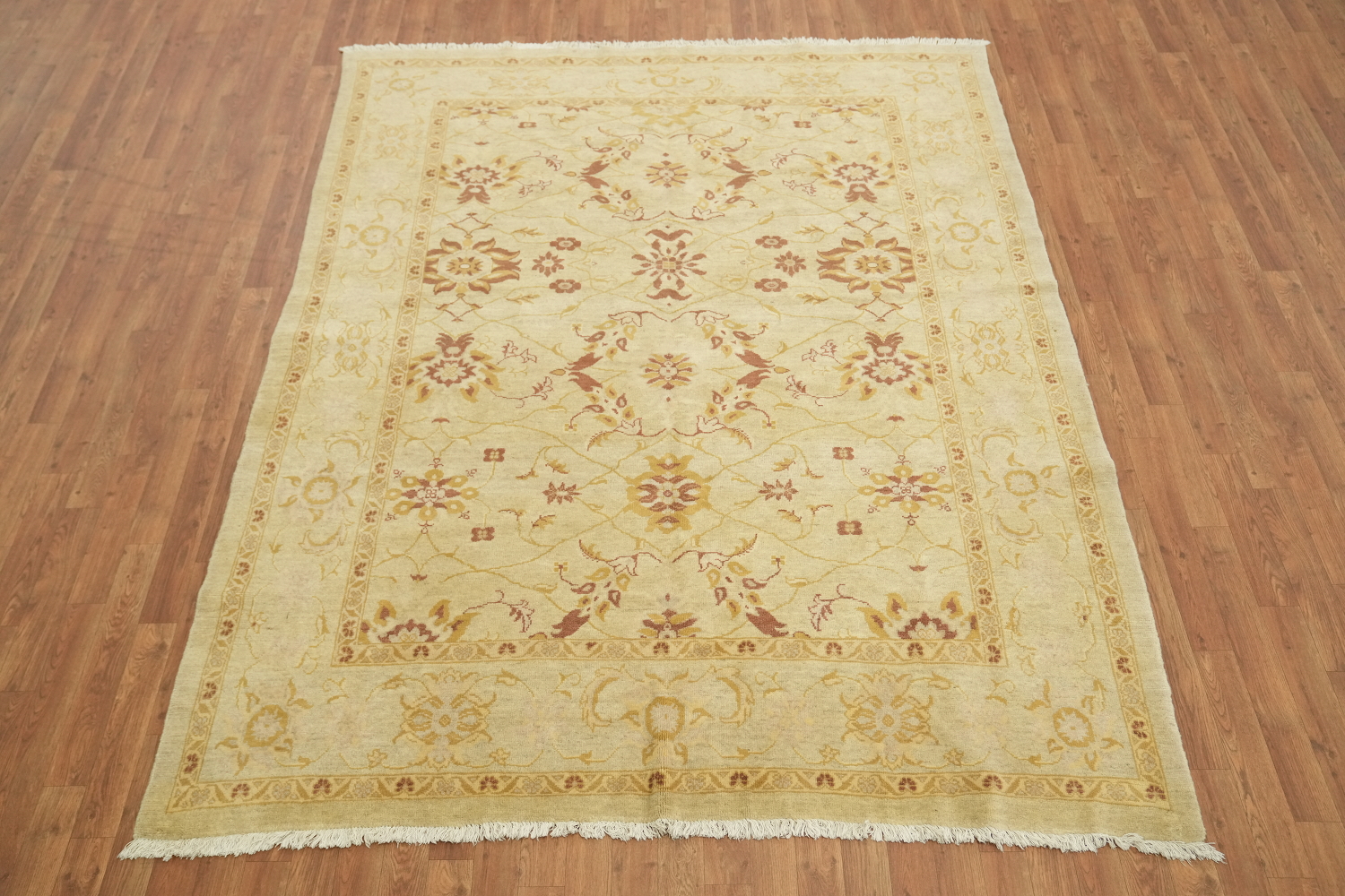 Elegant Traditional Peshawar Pakistan Rug with Subtle Floral Accents 6'x8'