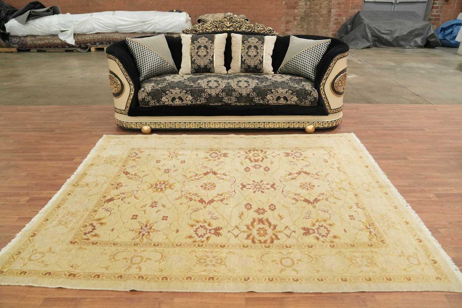 Elegant Traditional Peshawar Pakistan Rug with Subtle Floral Accents 6'x8'