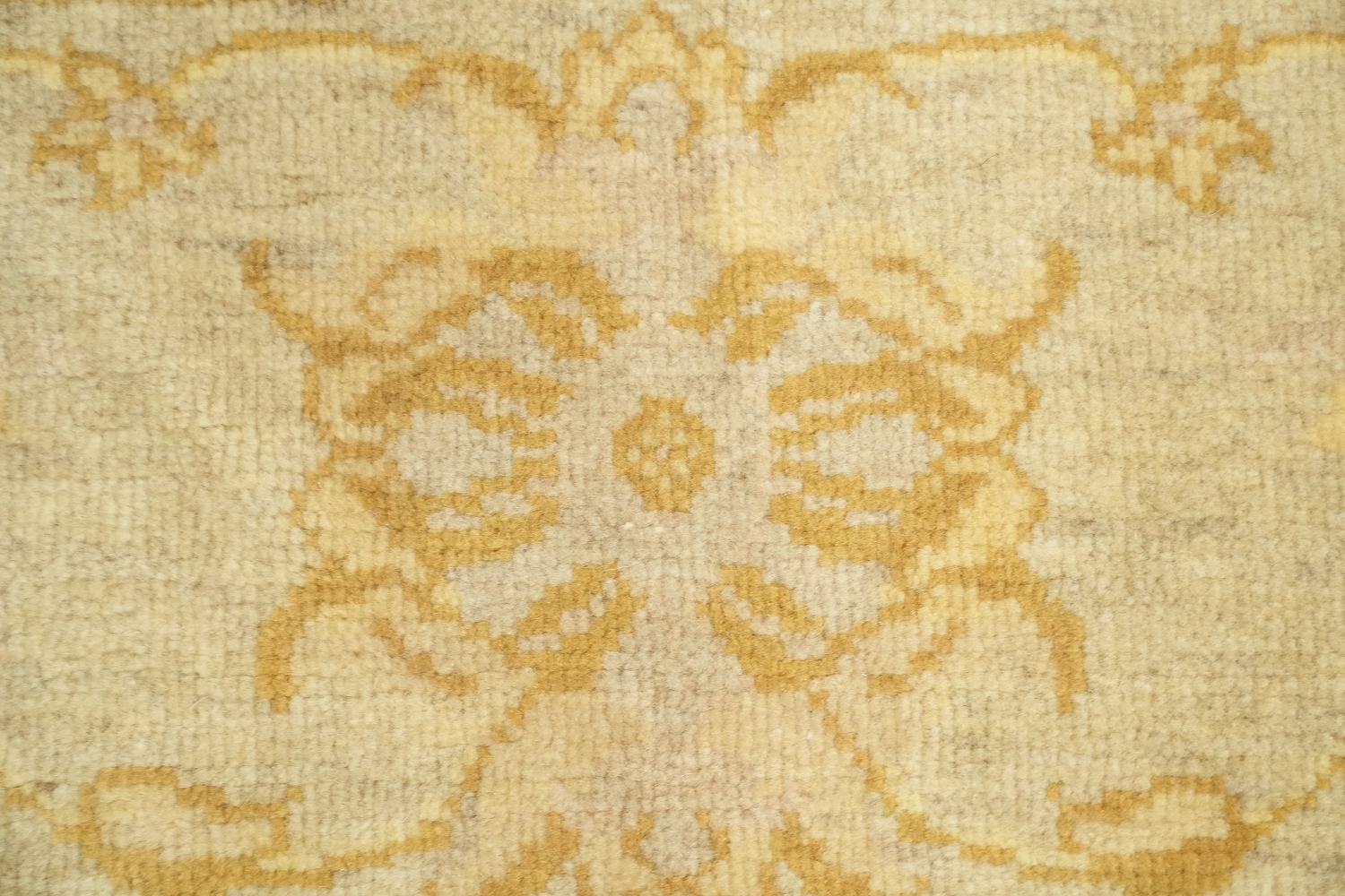 Elegant Traditional Peshawar Pakistan Rug with Subtle Floral Accents 6'x8'