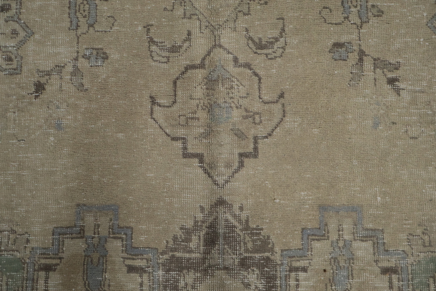 Timeless Beauty Handcrafted Tabriz Persian Area Rug 7x9