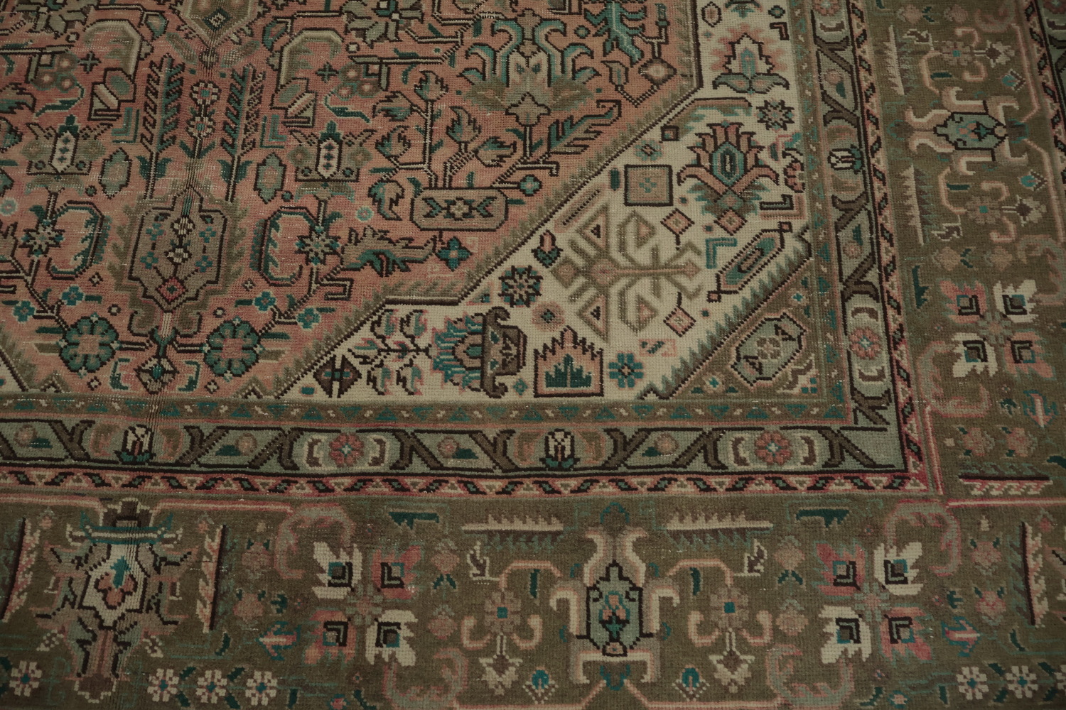 Elegant Pink Tabriz Antique-Style Rug in Subtle Earthy Tones 6x9