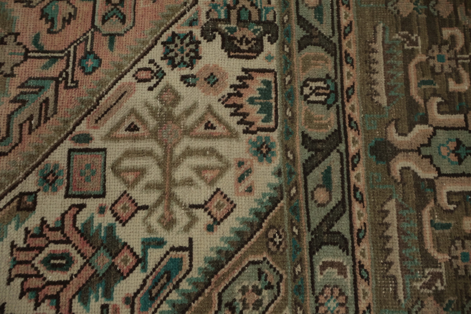 Elegant Pink Tabriz Antique-Style Rug in Subtle Earthy Tones 6x9