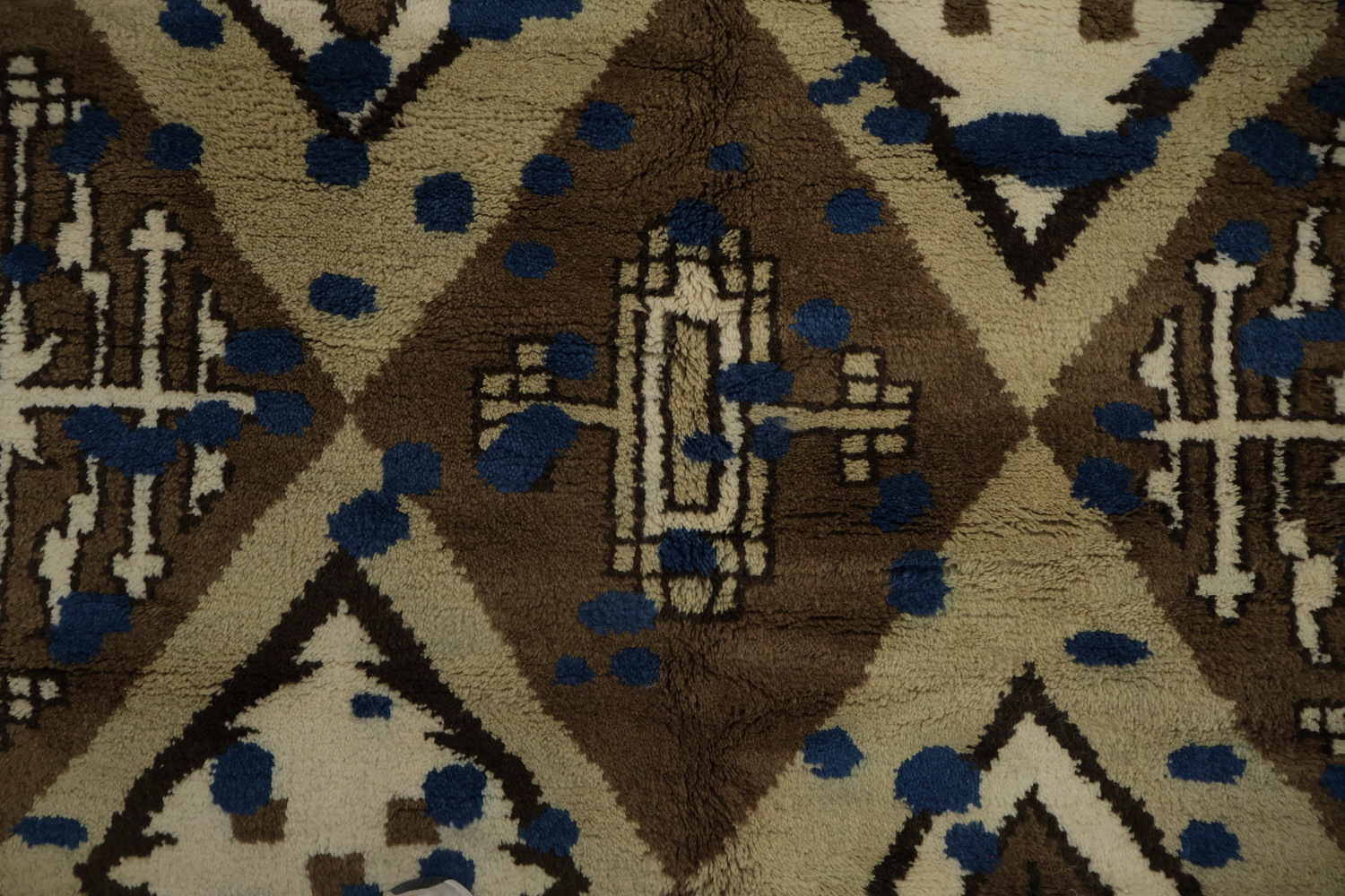 Diamond Pattern Moroccan Area Rug 8x10 Blend of Tradition and Style