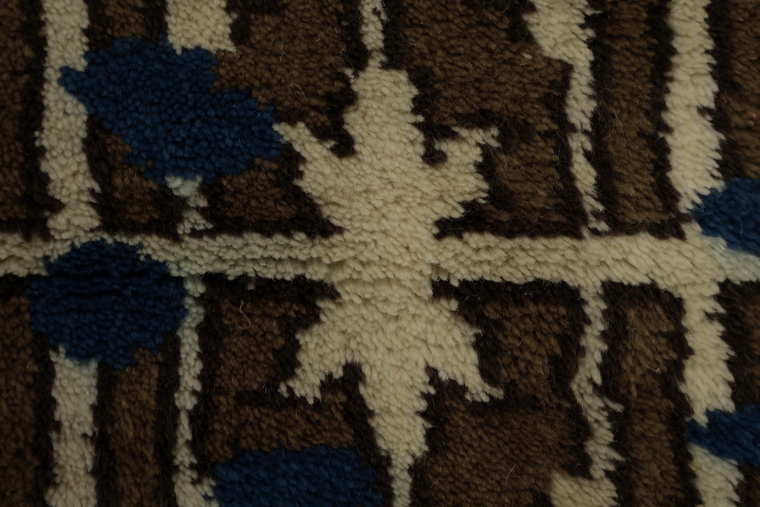 Diamond Pattern Moroccan Area Rug 8x10 Blend of Tradition and Style