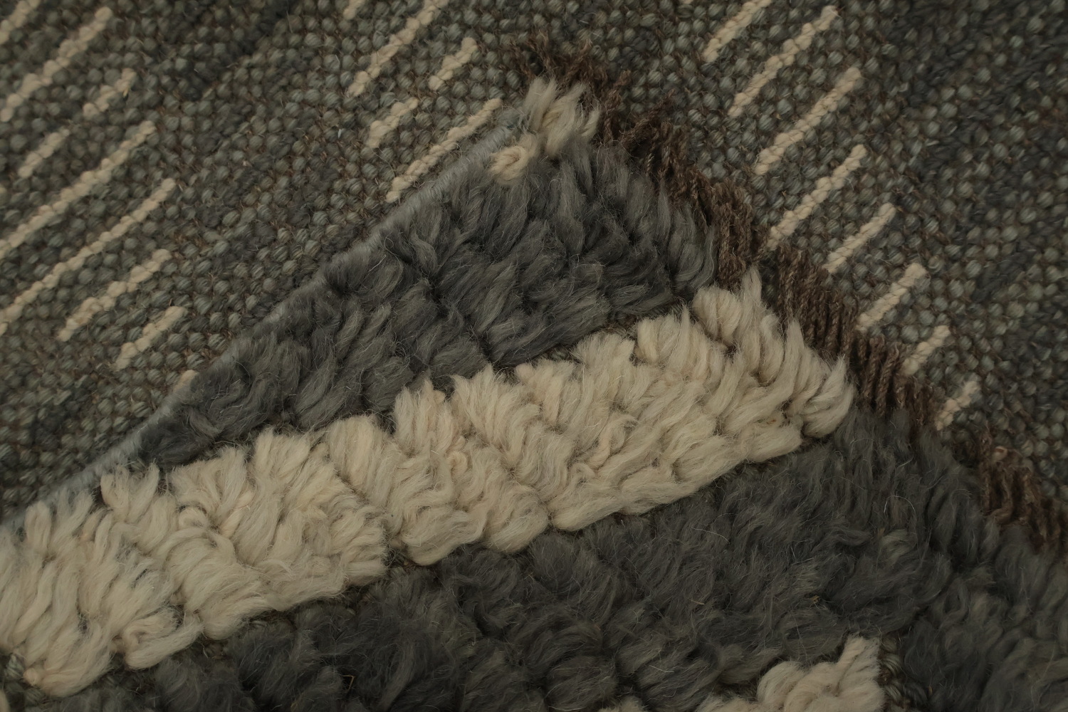 Chevron Moroccan Shaggy Wool Area Rug 9x12