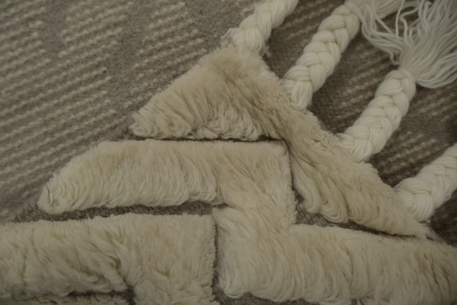Transform Any Room with a Geometric Moroccan Area Rug 8x11