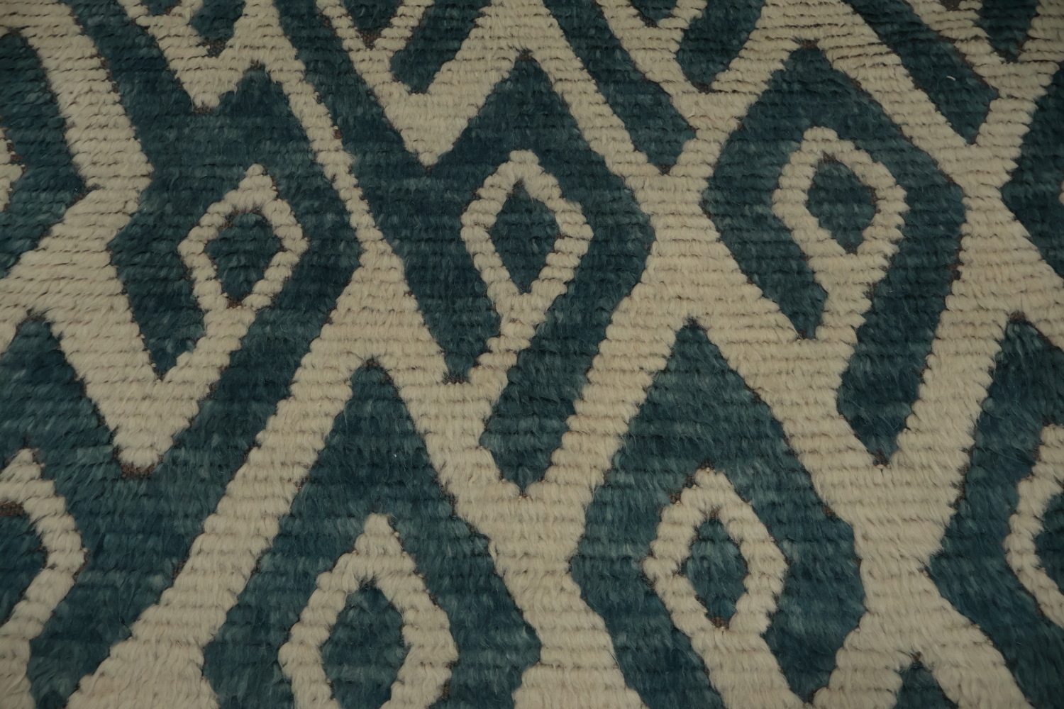 Geometric Moroccan Shaggy Area Rug 9x11 Add a Touch of Modern