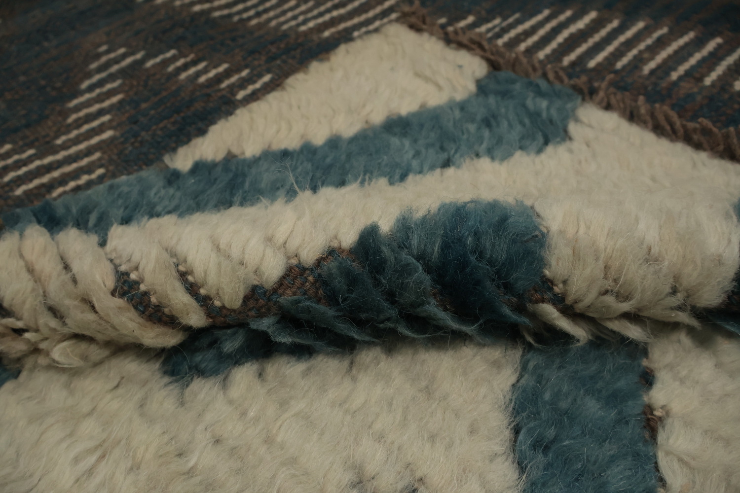 Geometric Moroccan Shaggy Area Rug 9x11 Add a Touch of Modern