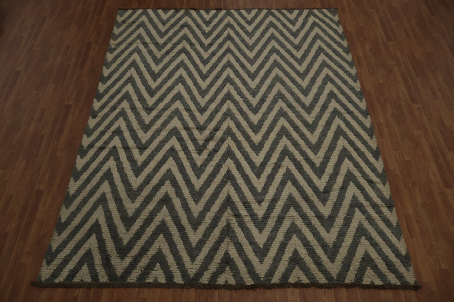 Modern Chevron Patterned Moroccan Shaggy Area Rug 9x11