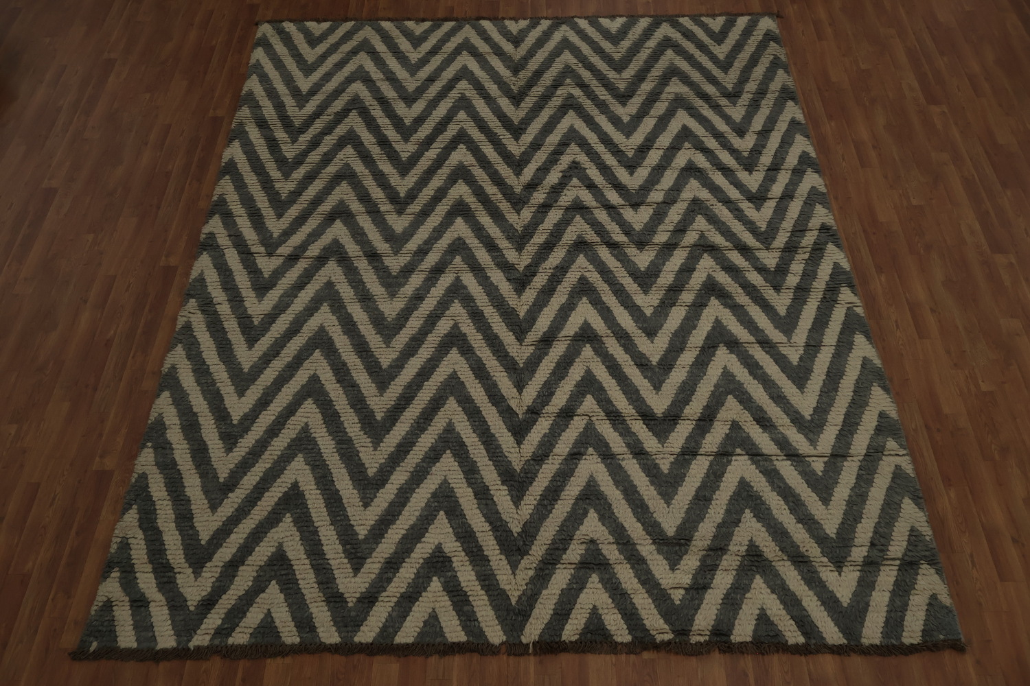 Modern Chevron Patterned Moroccan Shaggy Area Rug 9x11