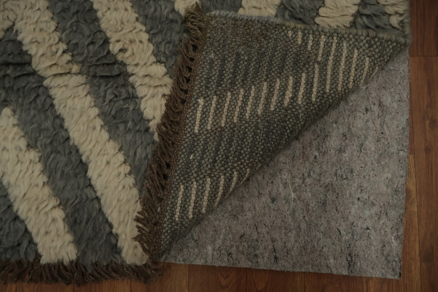 Modern Chevron Patterned Moroccan Shaggy Area Rug 9x11