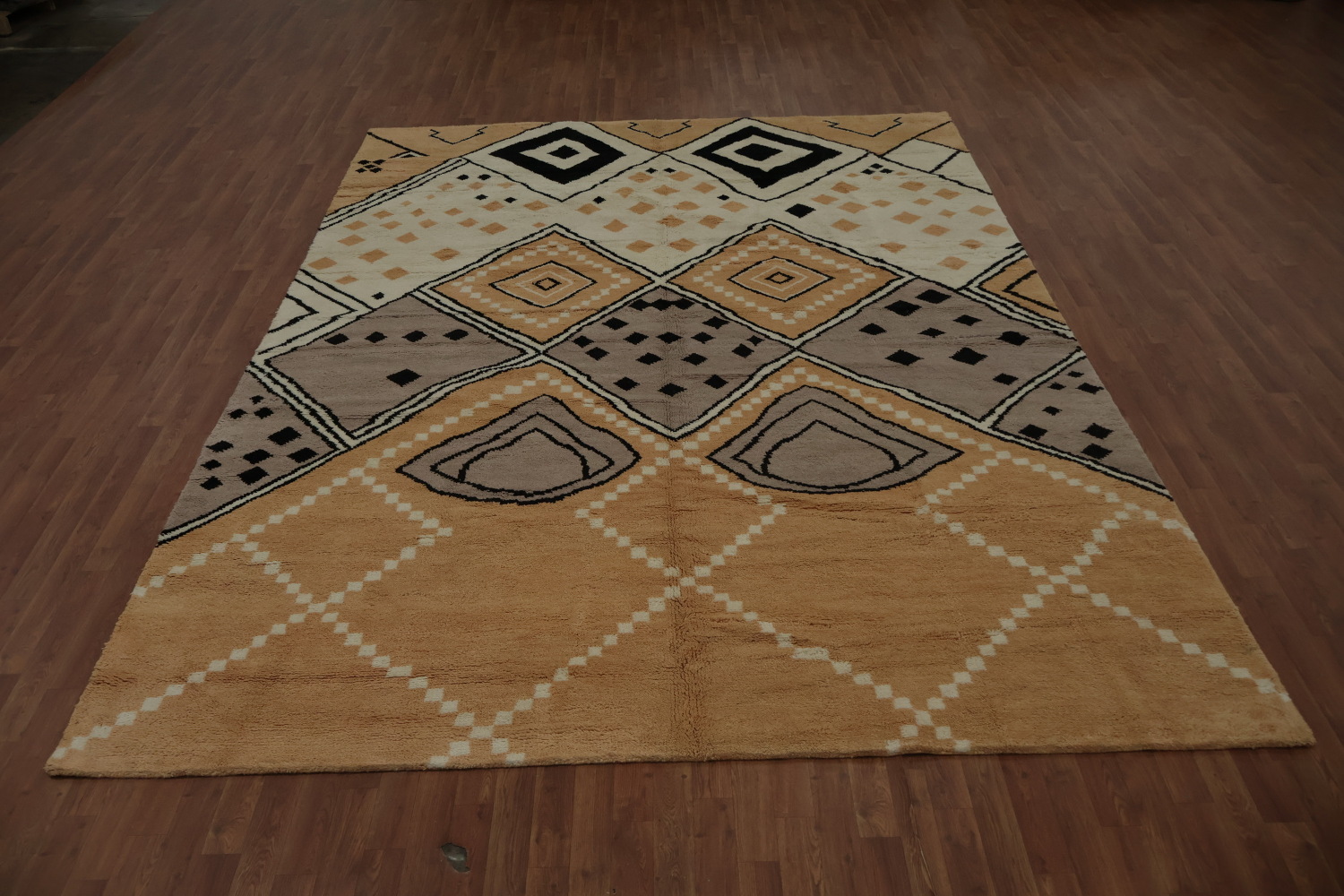 Large Moroccan Wool Area Rug 9x12 with Earthy Tone Design
