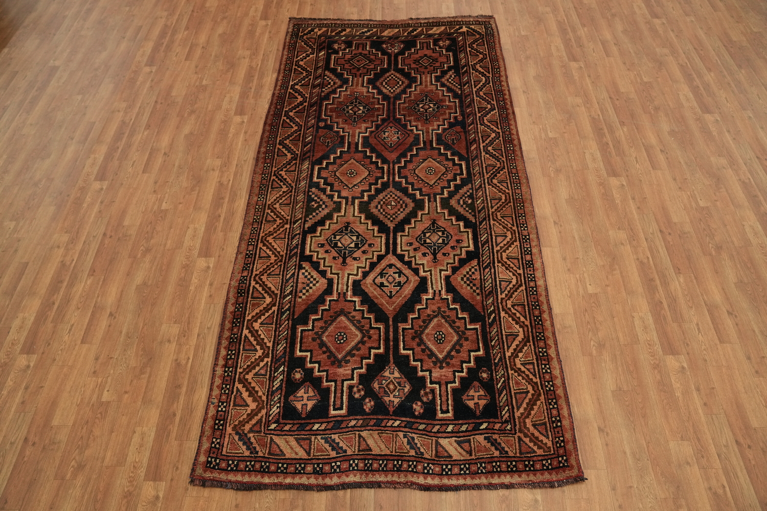 Lori Persian Area Rug 5x10