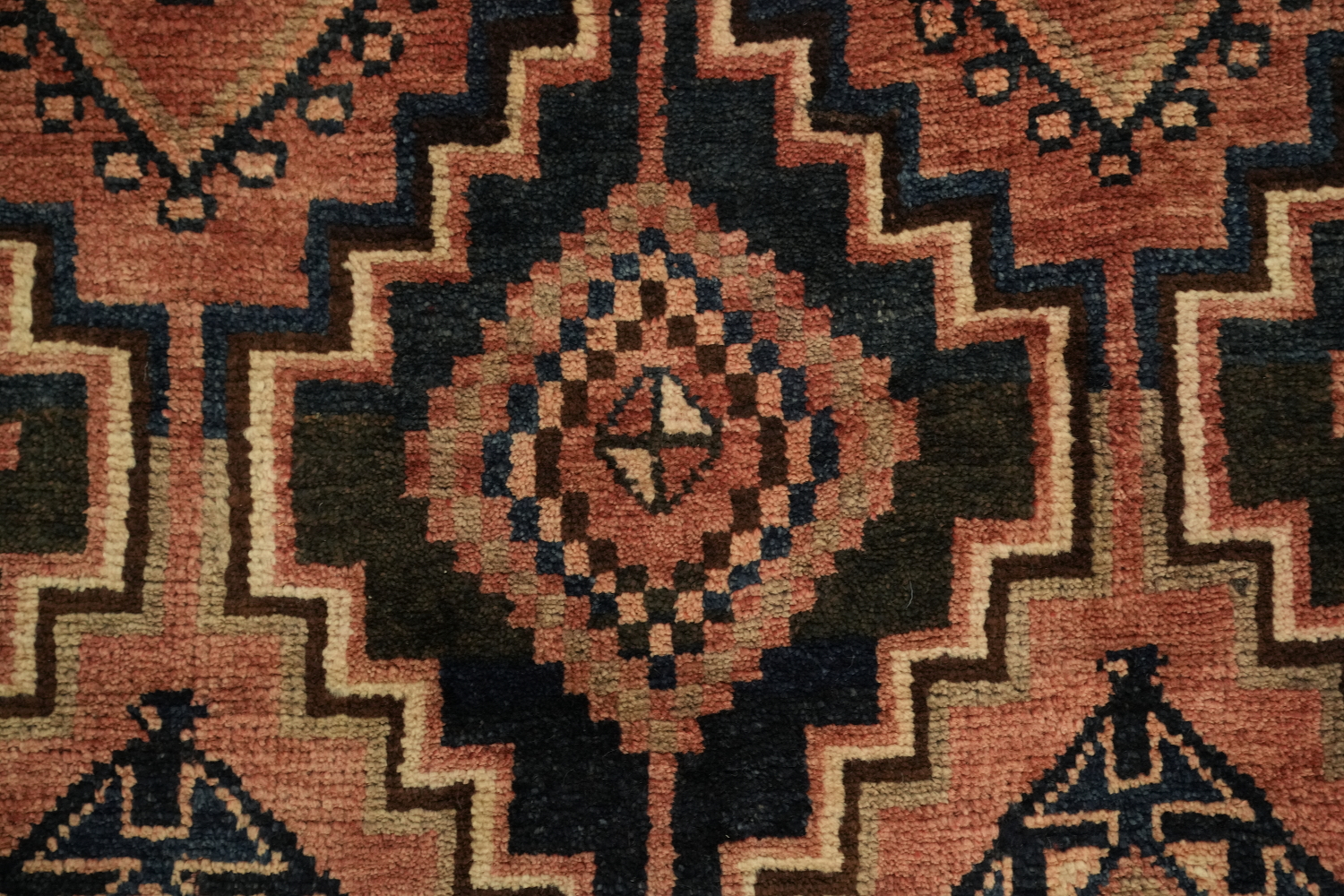 Lori Persian Area Rug 5x10