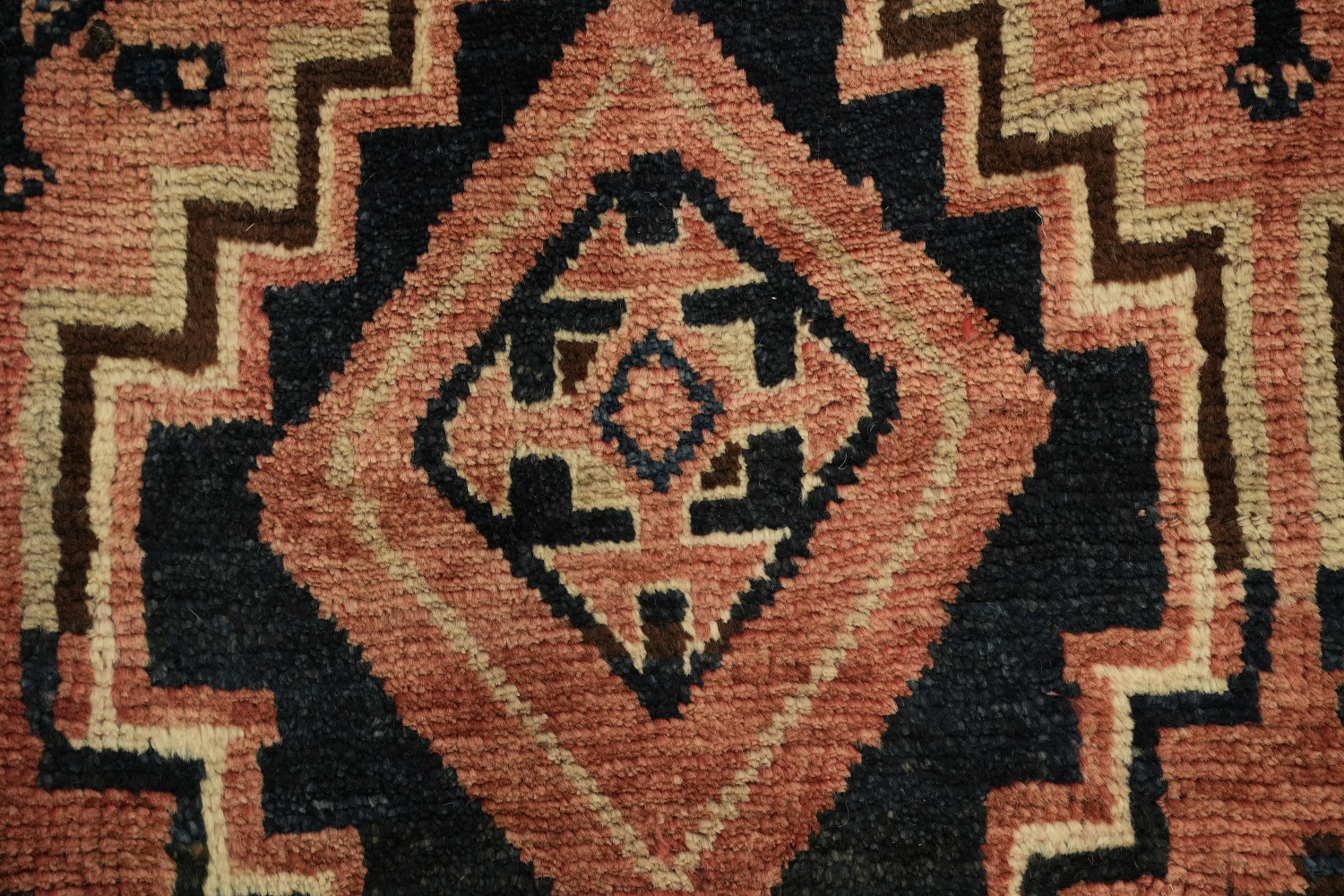 Lori Persian Area Rug 5x10