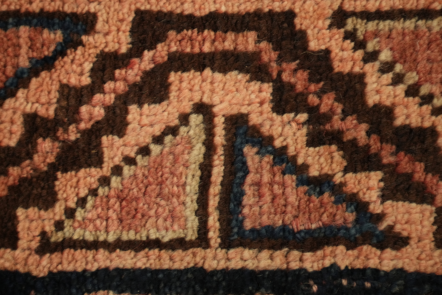 Lori Persian Area Rug 5x10