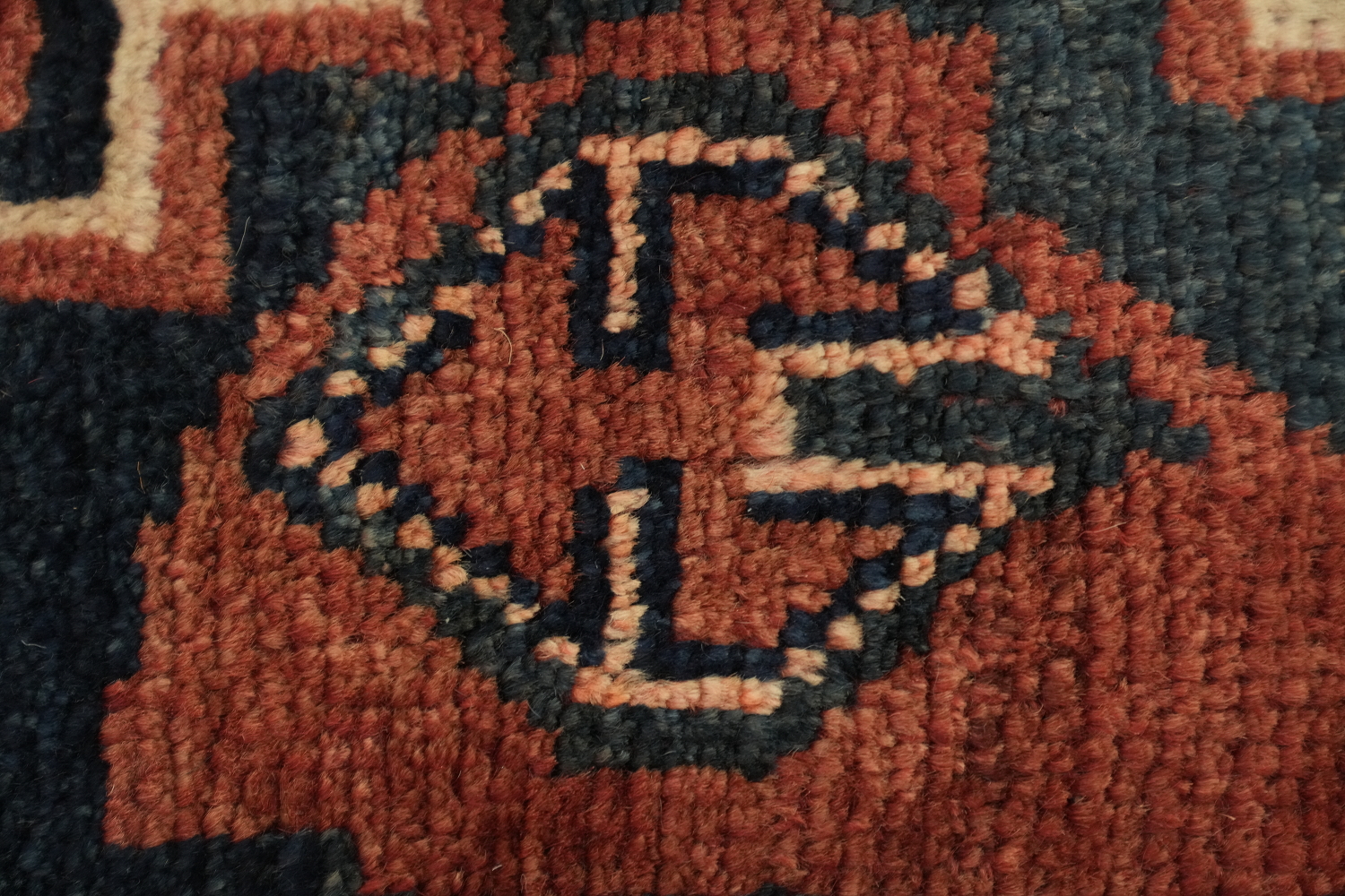 Lori Persian Area Rug 5x10