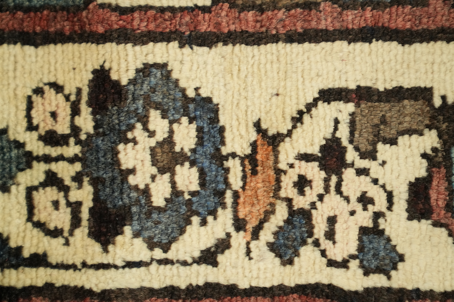 Vintage Lilian Persian Runner Rug 3x9