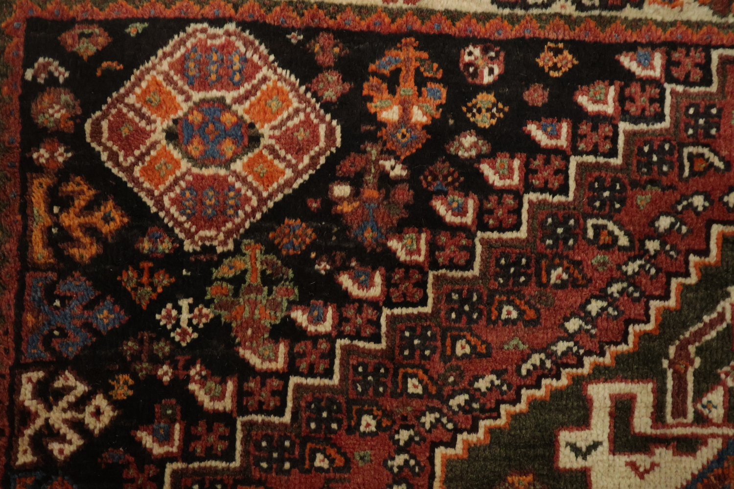 Tribal Abadeh Nafar Persian Rug 4x5
