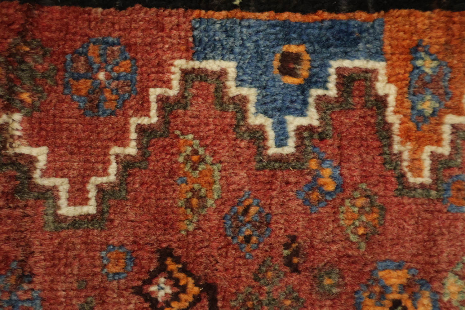 Tribal Abadeh Nafar Persian Rug 4x5
