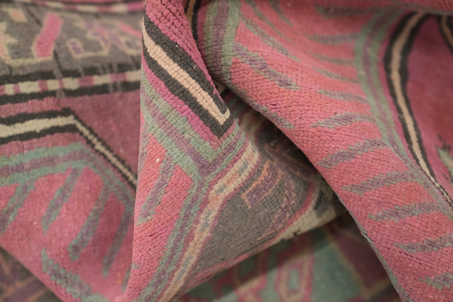Tribal Fuchsia Meshkin Persian Runner Rug 4x9