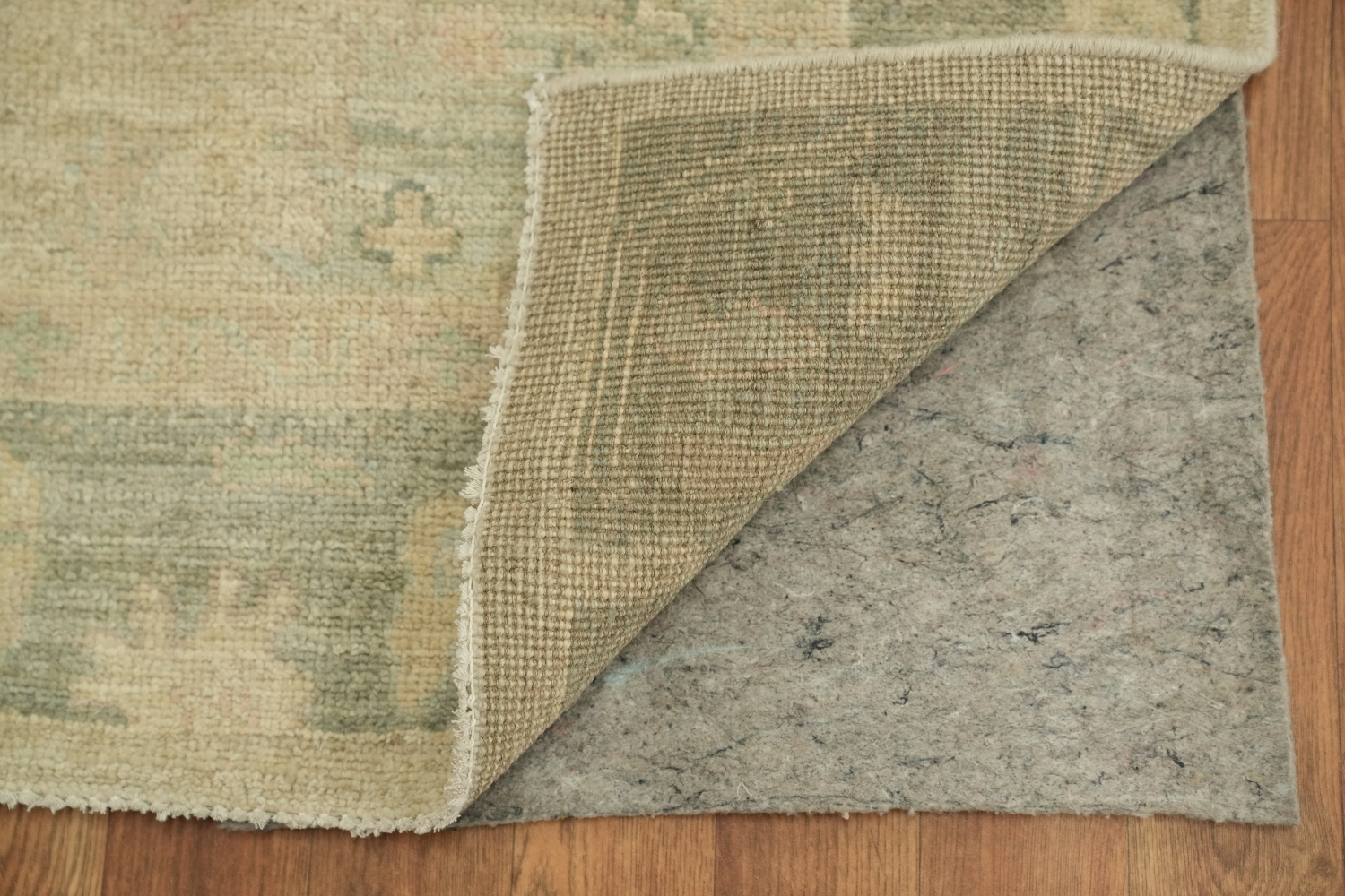 Oushak Turkish Rug in Soft Beige Tones in a Classic Vintage Rug Design 4x6 ft