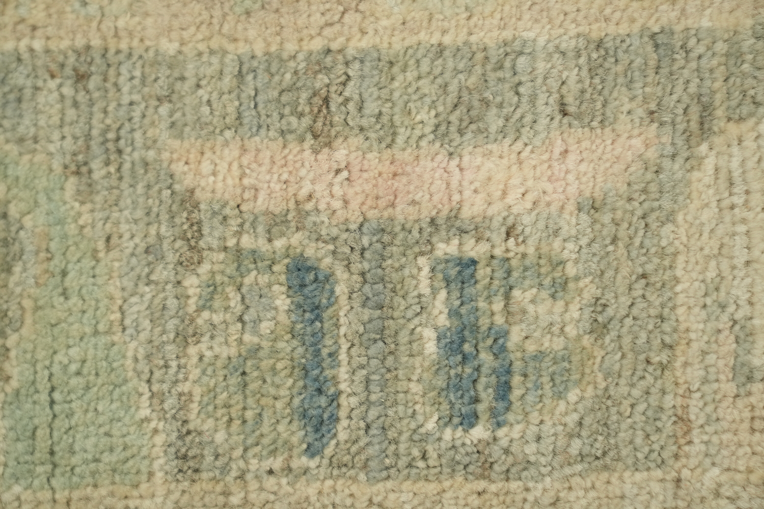 Oushak Turkish Rug in Soft Beige Tones in a Classic Vintage Rug Design 4x6 ft