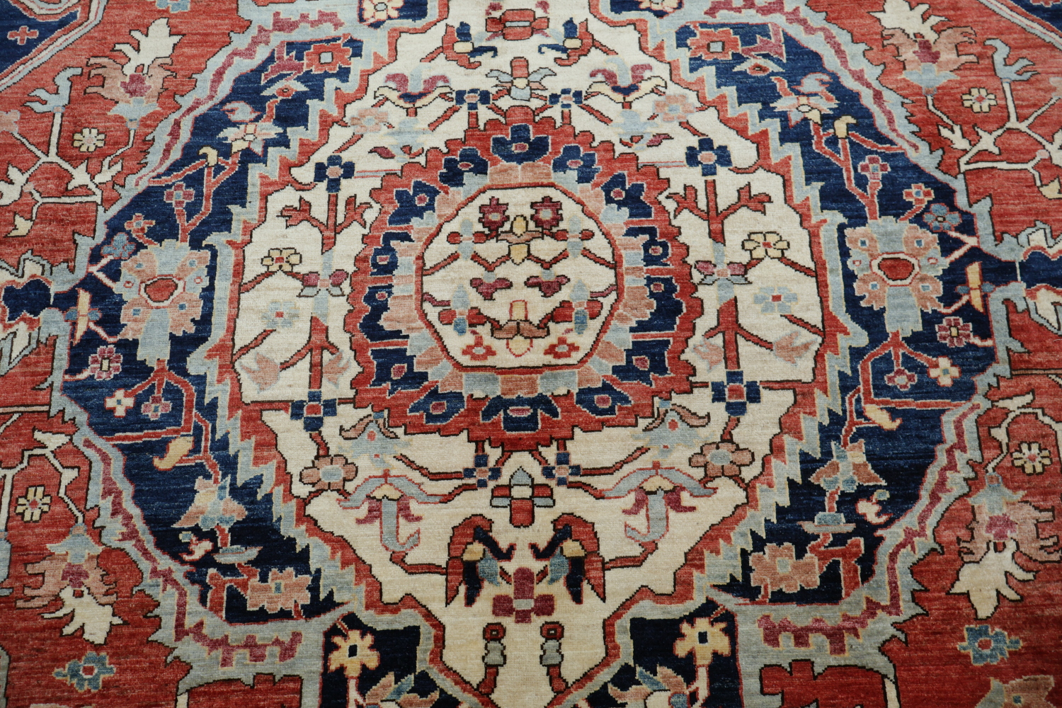 Vegetable Dye Heriz Serapi Area Rug 9x12