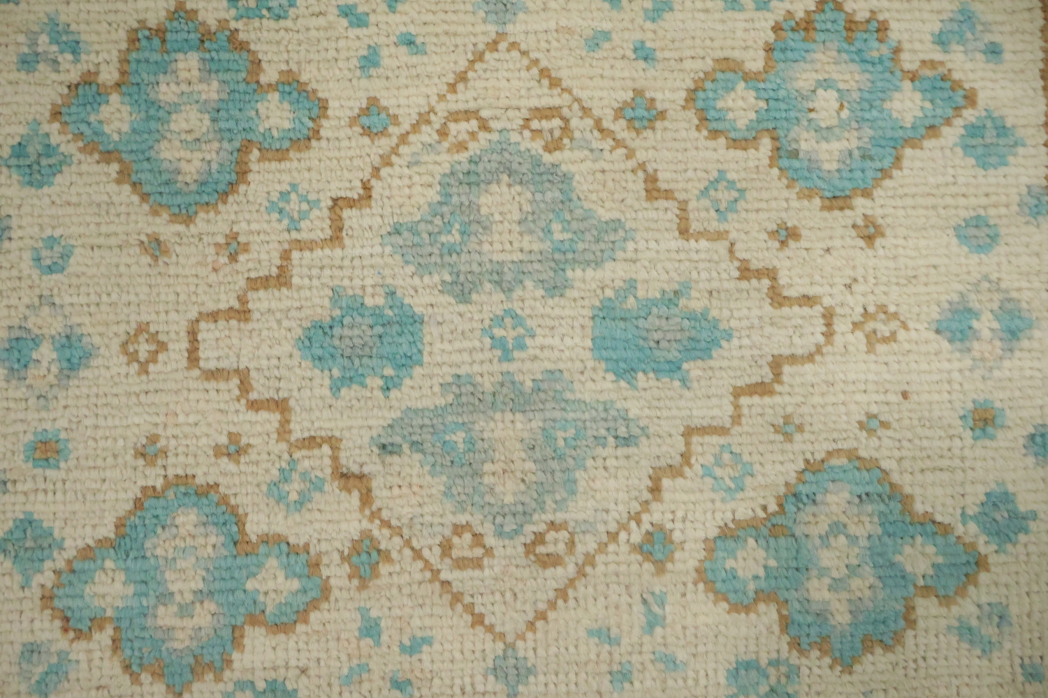 Vegetable Dye Oushak Turkish Foyer Rug 3x4