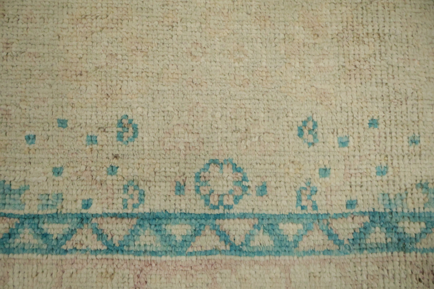 Vegetable Dye Wool Oushak Turkish Rug 3x4