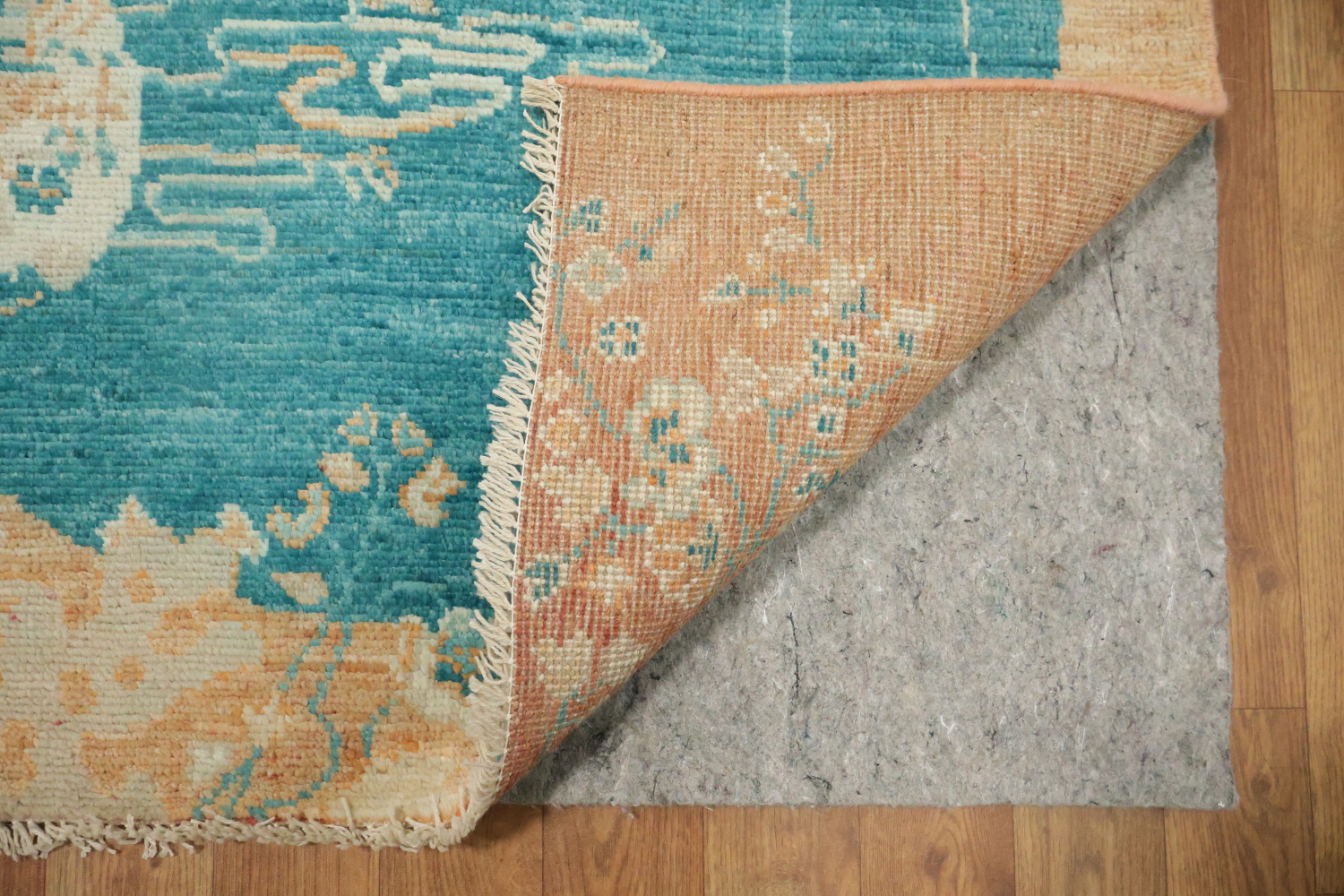 Animal Pictorial Oushak Vegetable Dye Foyer Rug 3x4