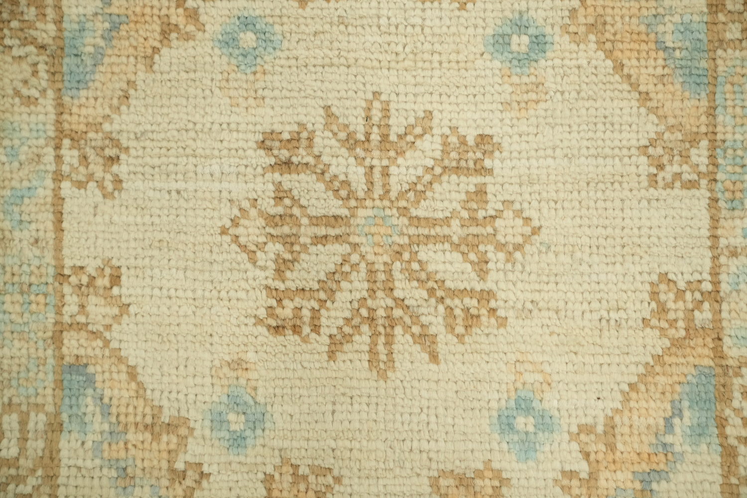 Vegetable Dye Oushak Turkish Accent Rug 2x4