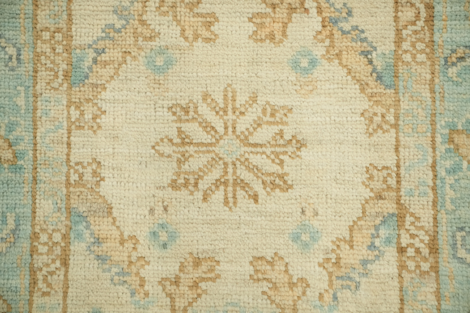 Vegetable Dye Oushak Turkish Accent Rug 2x4