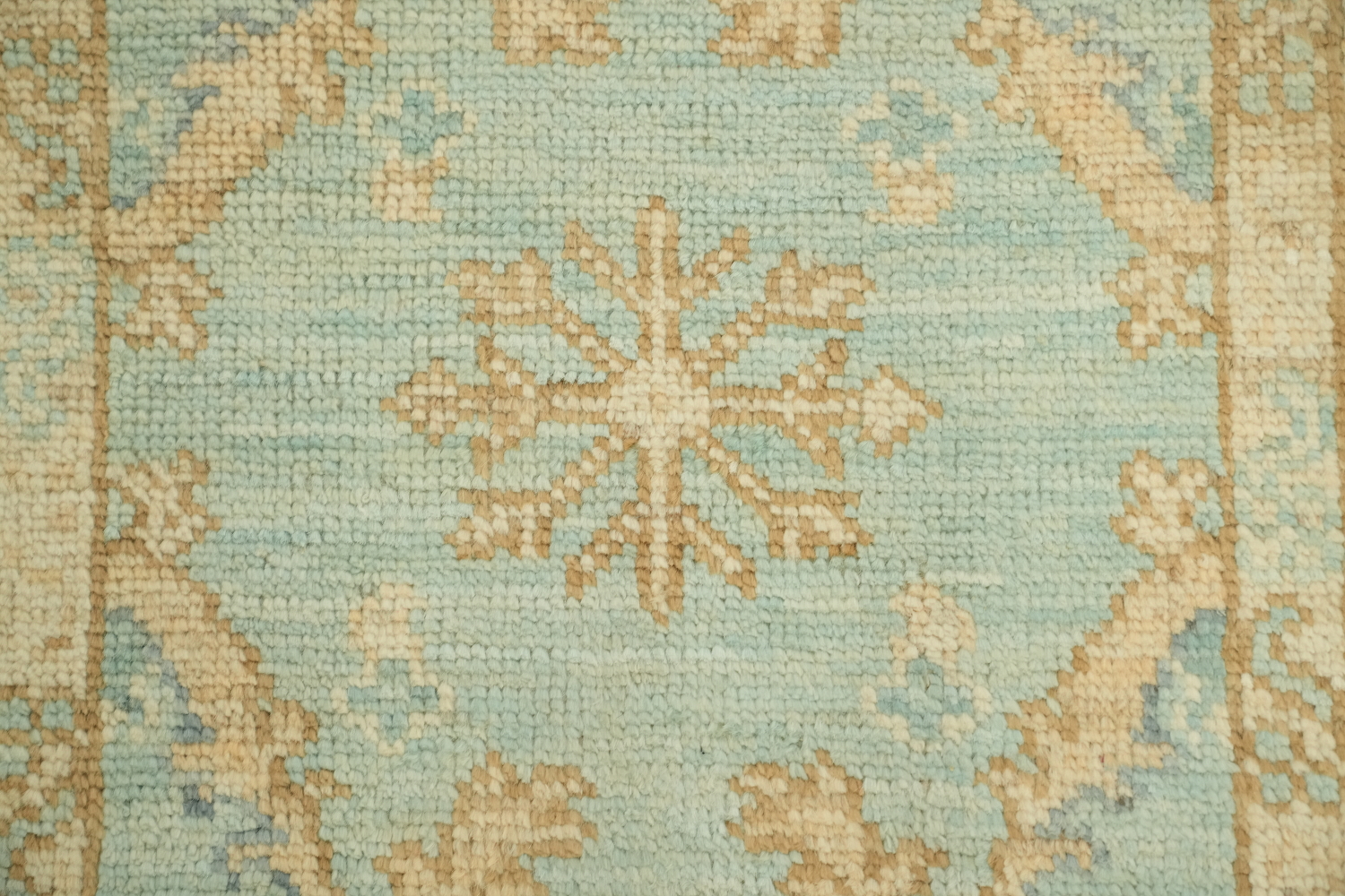 Vegetable Dye Oushak Turkish Accent Rug 2x4