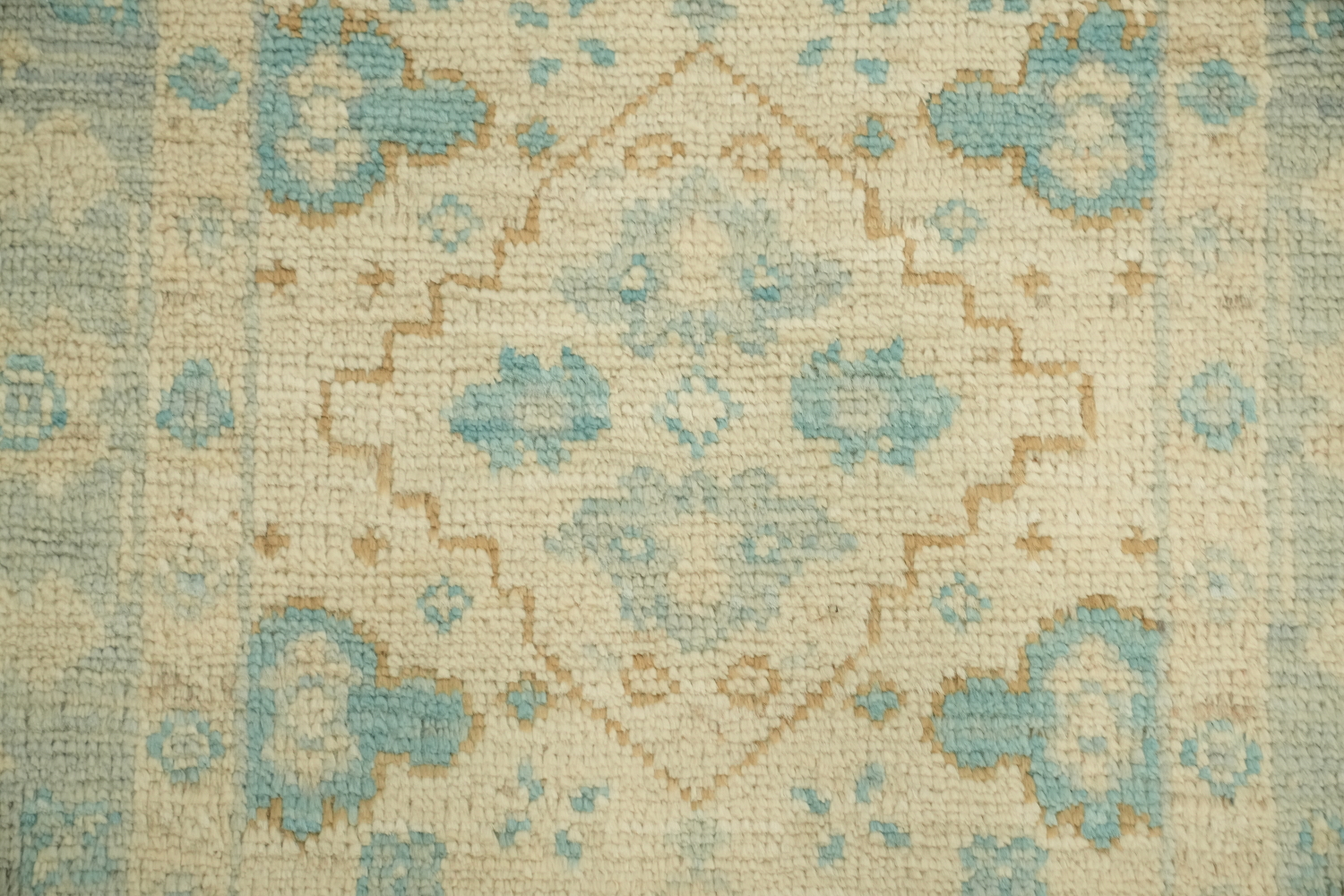 Vegetable Dye Oushak Turkish Accent Rug 2x4