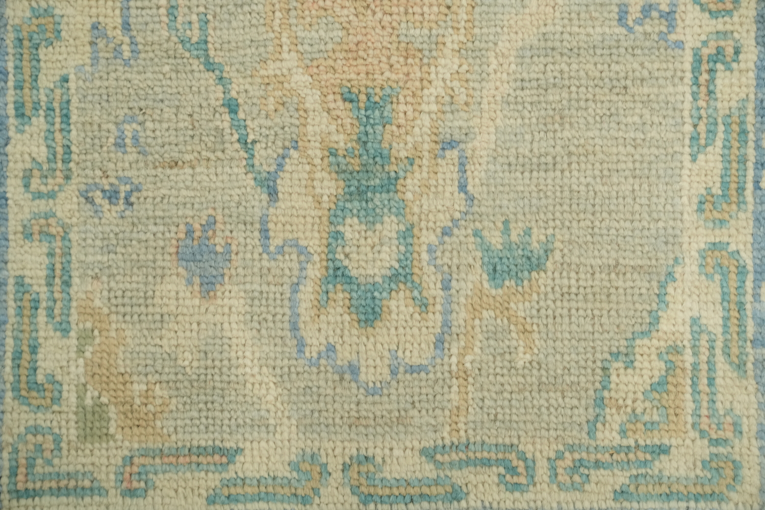 Vegetable Dye Oushak Accent Turkish Rug 2x3