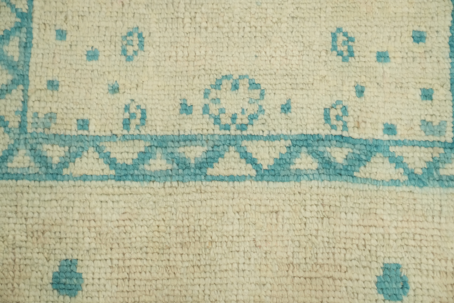 Handmade Oushak Vegetable Dye Rug 2x3