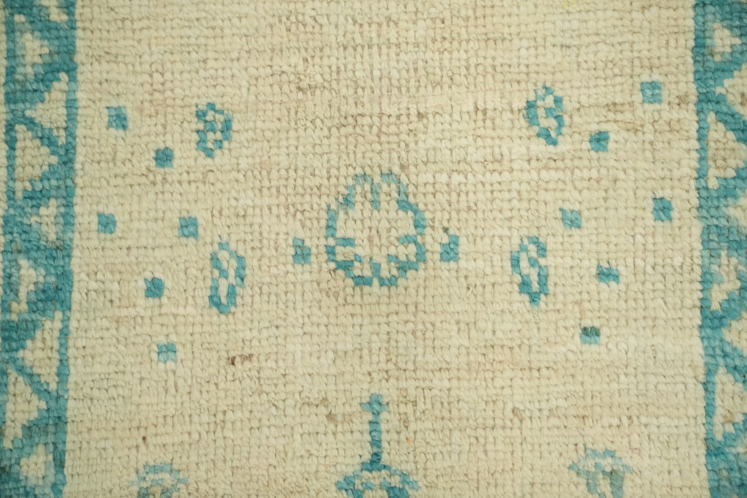 Vegetable Dye Oushak Turkish Wool Rug 2x3
