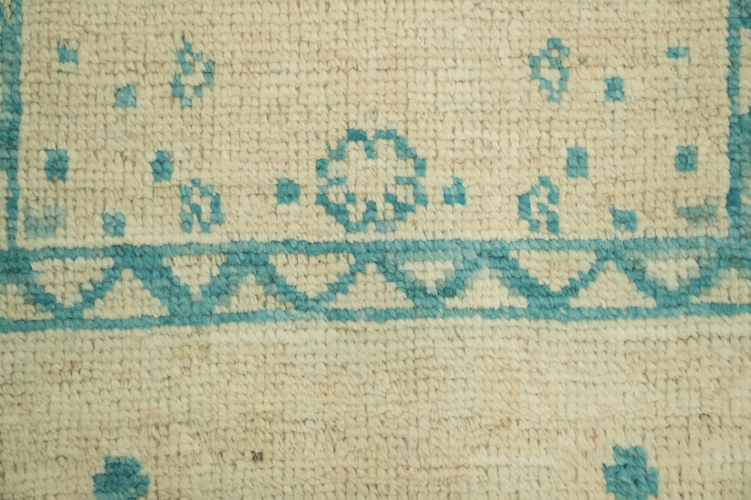 Vegetable Dye Oushak Turkish Wool Rug 2x3