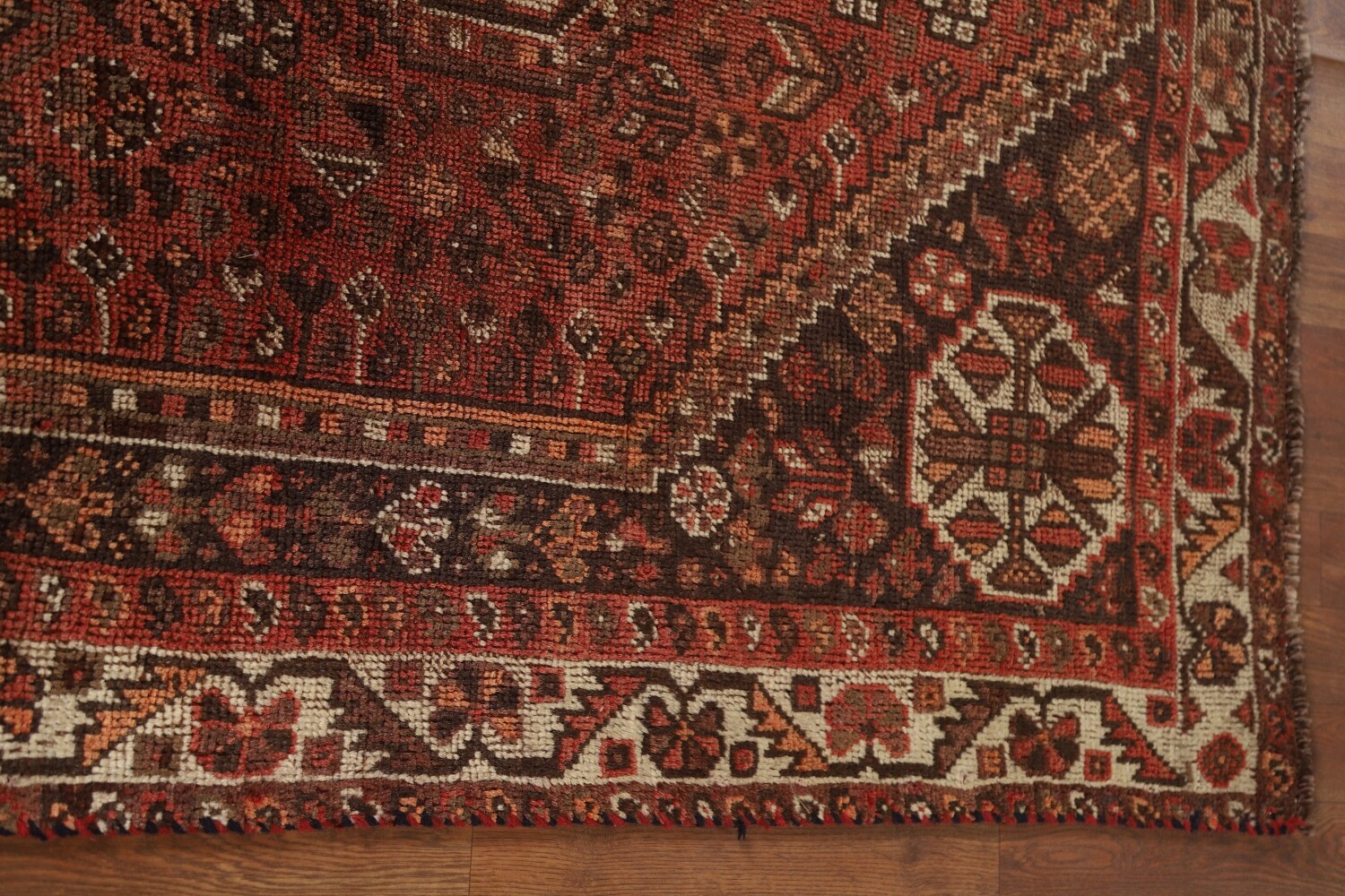 Antique Vegetable Dye Shiraz Persian Rug 5x7