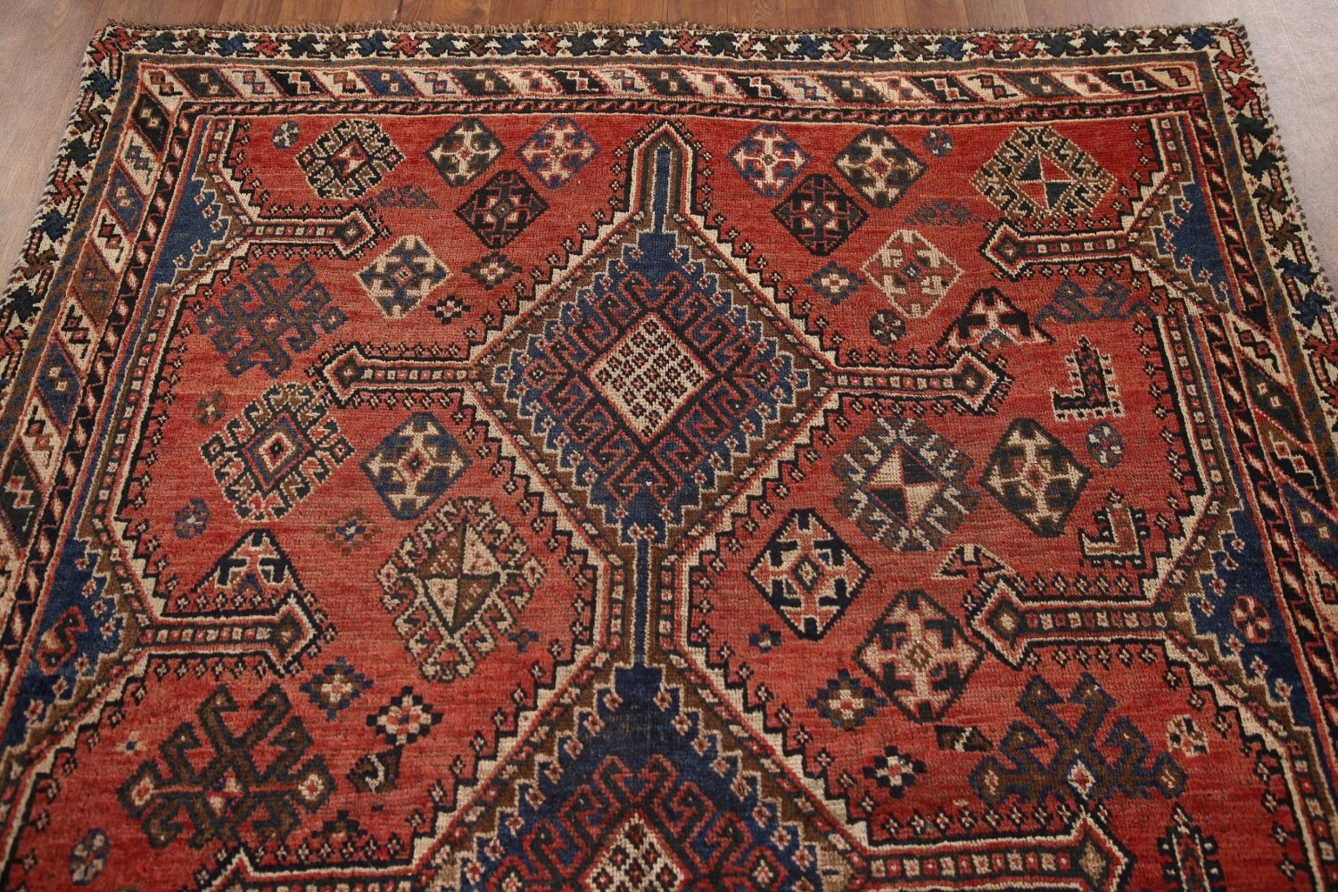 Antique Vegetable Dye Qashqai Persian Rug 5x7